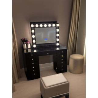 Luxury Vanity Black (SOLD OUT)
